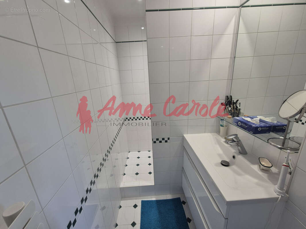 Appartement à FONTENAY-SOUS-BOIS