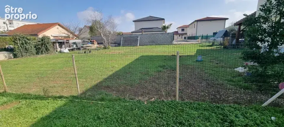Terrain 415 m² à vendre à Meyzieu (69330) - photo 2