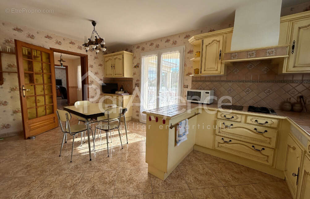 Maison familiale avec beau terrain arboré - photo 7