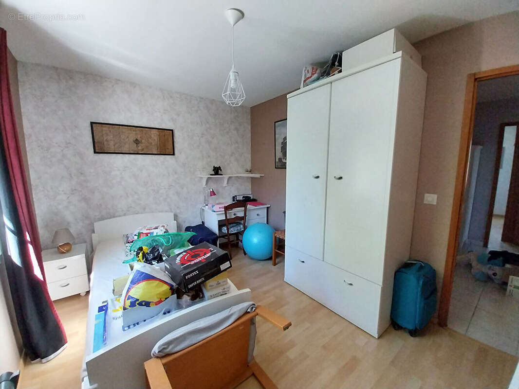 Maison à NOUAILLE-MAUPERTUIS