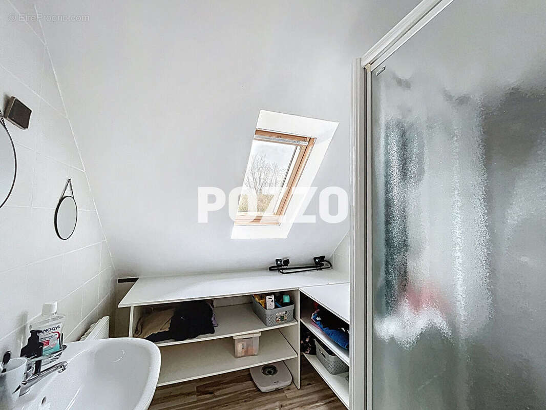 Maison à DONVILLE-LES-BAINS