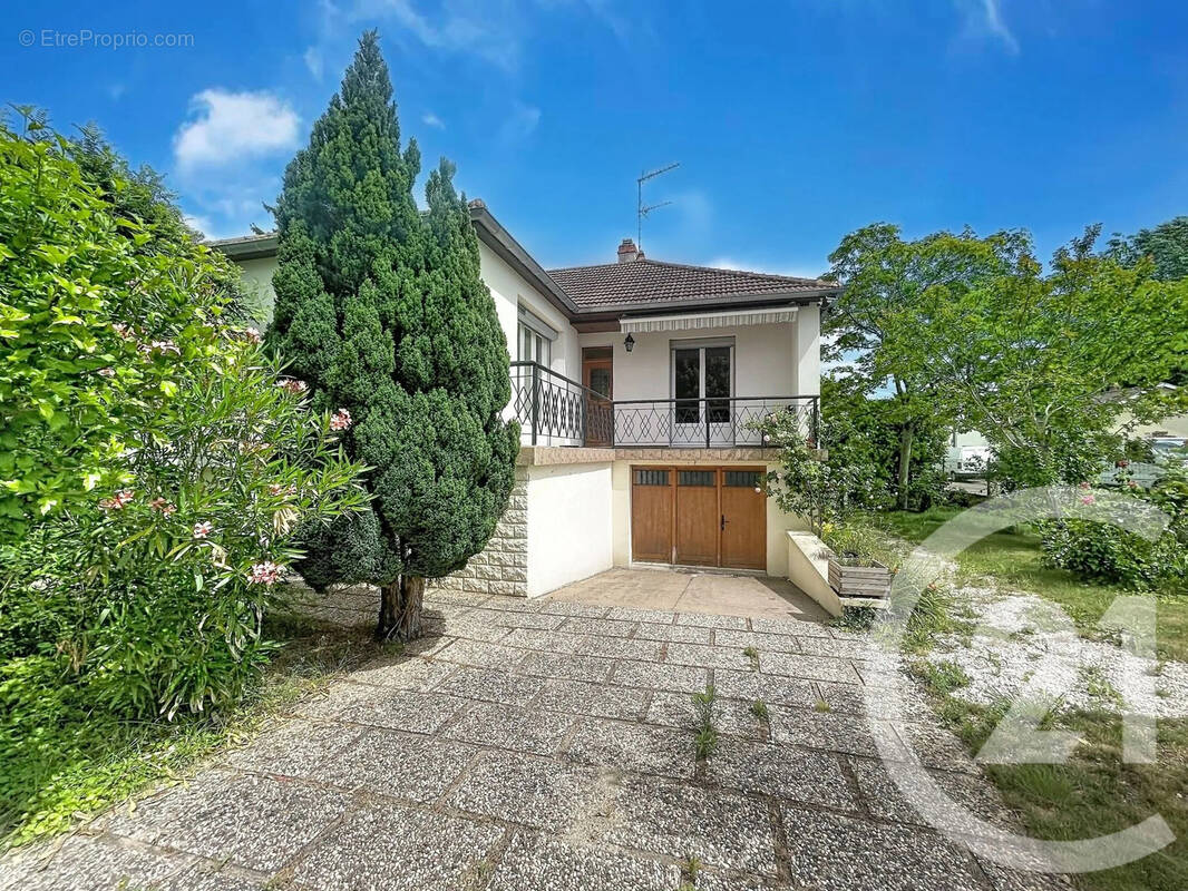 Maison à COUTERNON