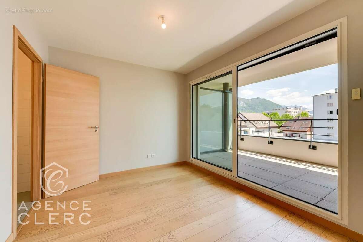 Appartement à ANNECY-LE-VIEUX