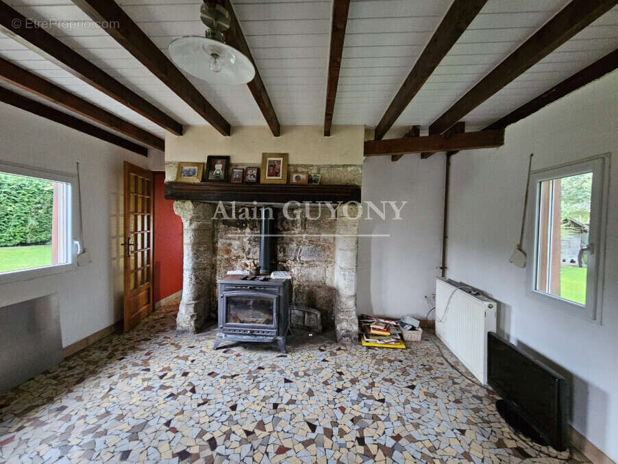 Maison à PONT-L&#039;EVEQUE