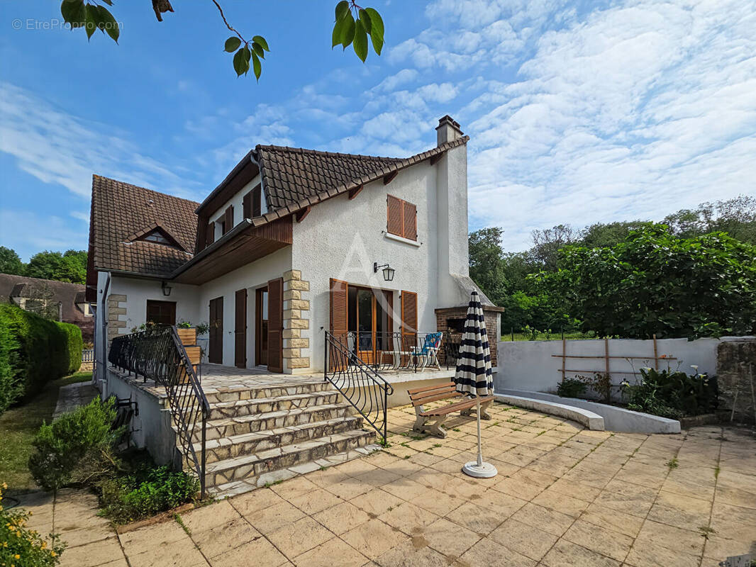 Maison à TRIEL-SUR-SEINE