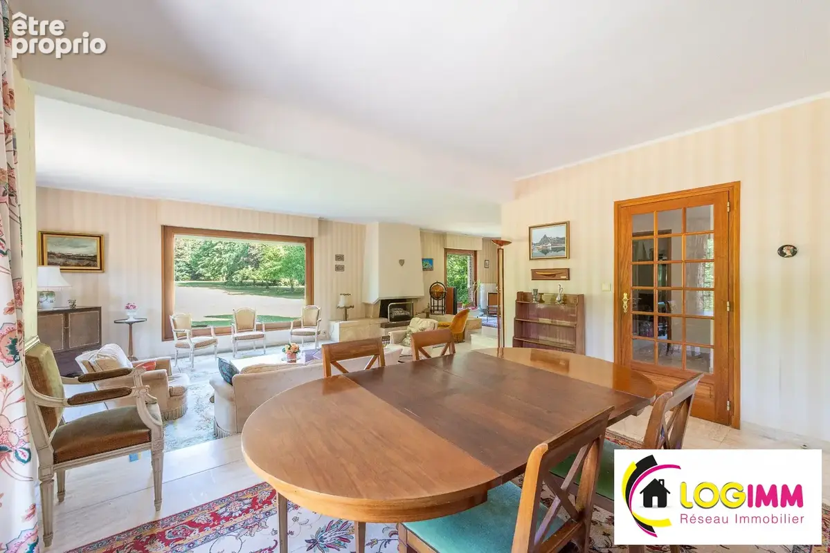 Maison 8 pièces 243 m² à vendre à Louvignies-Quesnoy (59530) - photo 2