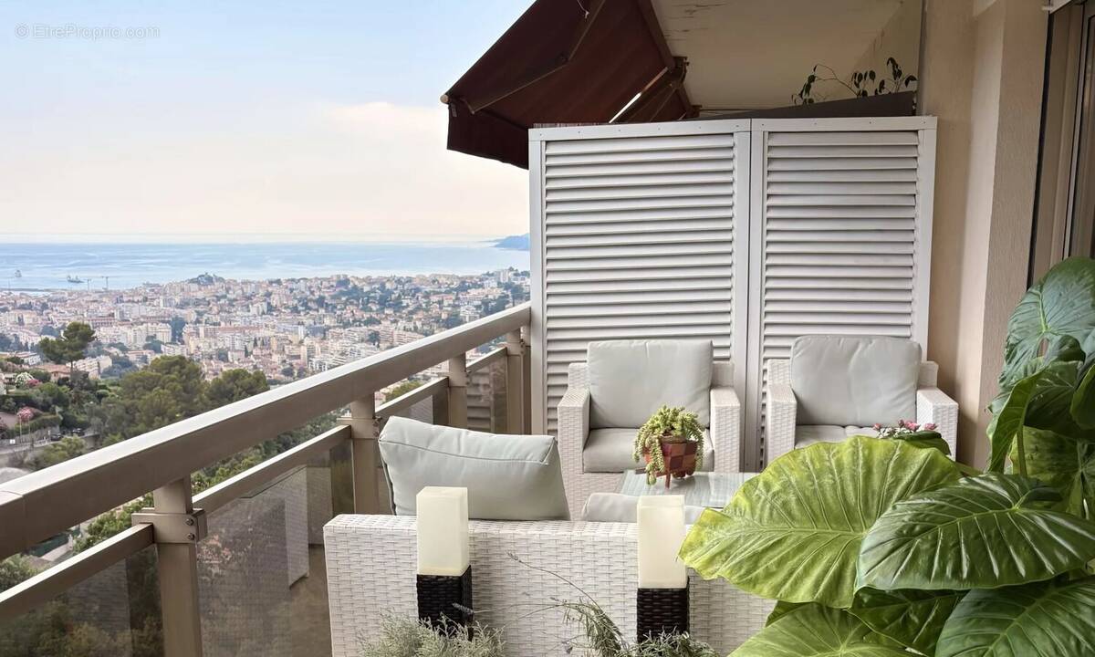 Appartement à LE CANNET