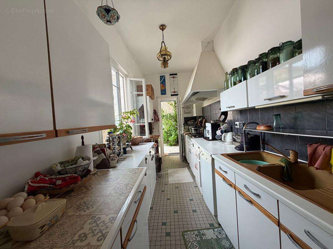 Maison Charentaise de 271 m2 avec 3581m2 de terrain - photo 8