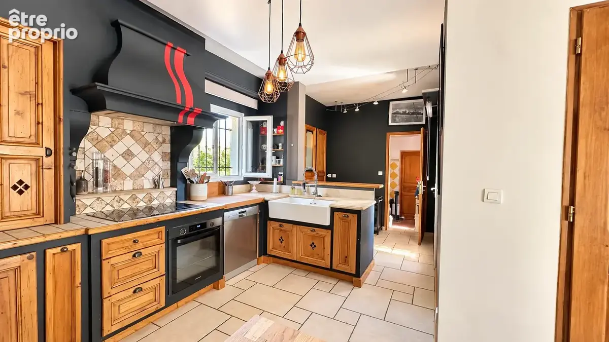 Maison 5 pièces 143 m² à vendre à Orange (84100) - photo 6