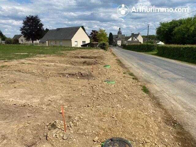 Terrain à LE MENIL-DE-BRIOUZE