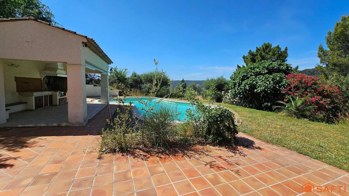 Photo 6 - Maison à SALERNES