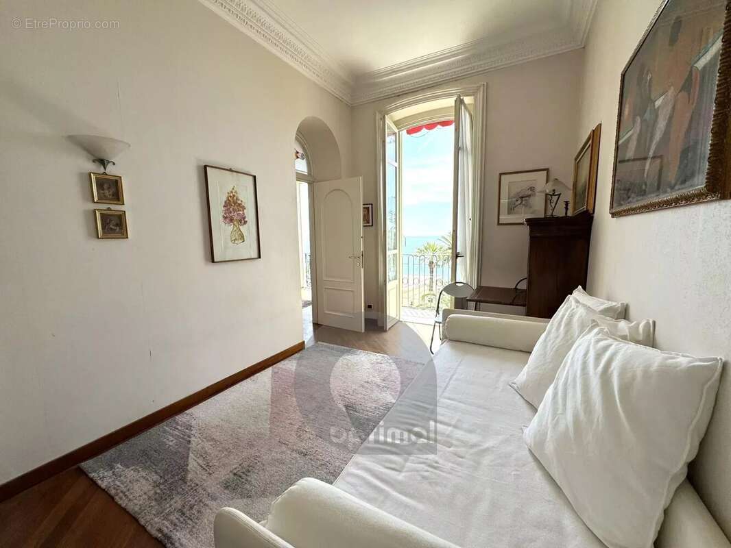 Appartement à MENTON