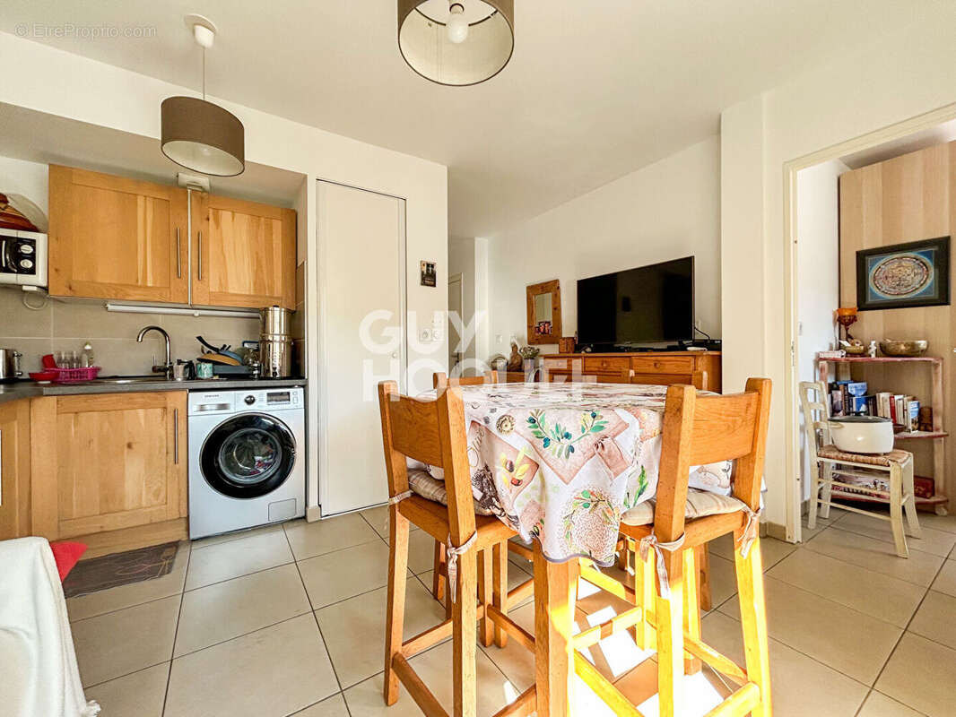Appartement à L'ISLE-SUR-LA-SORGUE