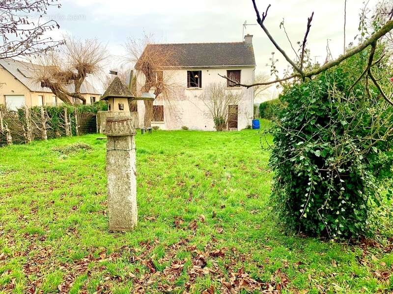 Maison à MINIAC-MORVAN