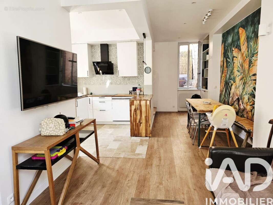 Photo 2 - Maison à JOIGNY