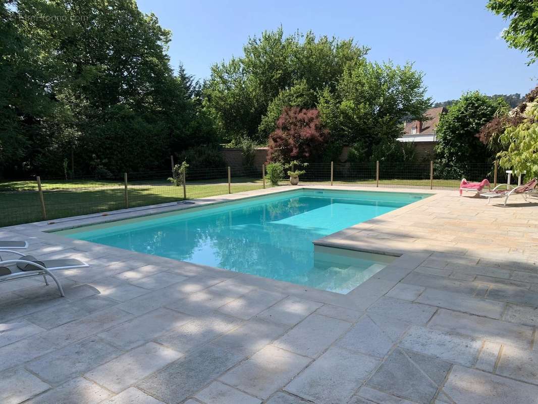 Maison à LE CREUSOT