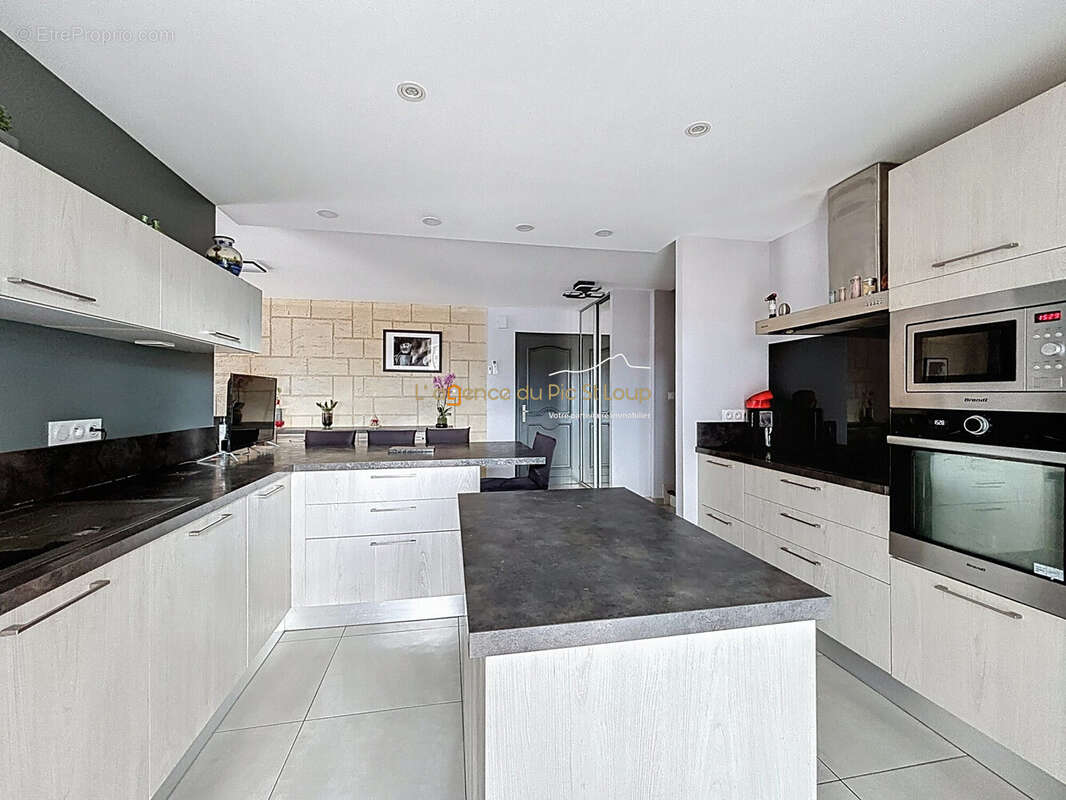 Maison à SAINT-GELY-DU-FESC