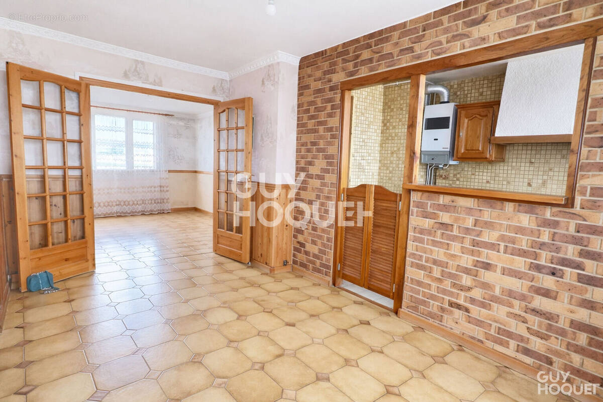 Appartement à AUBERVILLIERS