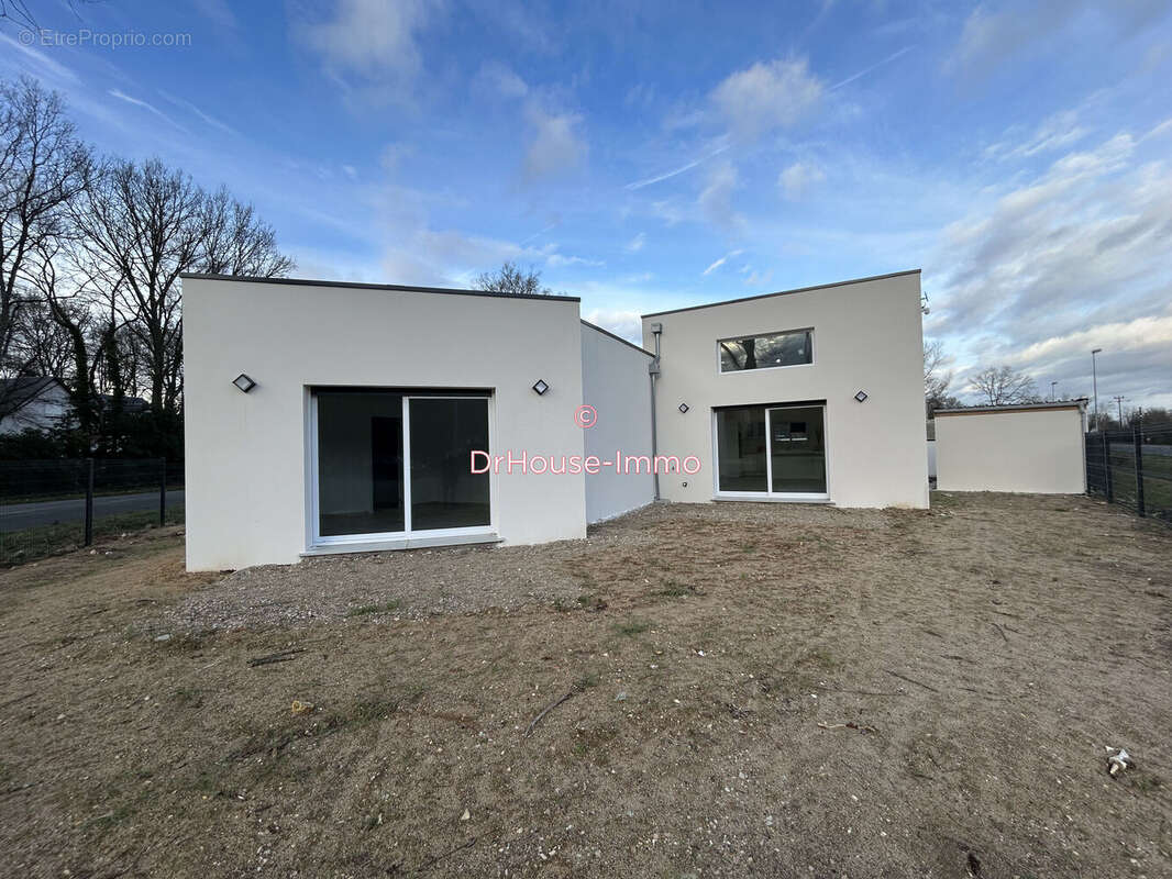 Maison à VILLEMANDEUR