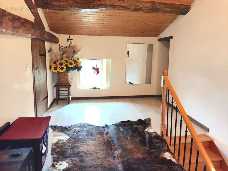 Charentaise rénovée 8 pièces – 300 m² – Preguillac - photo 11
