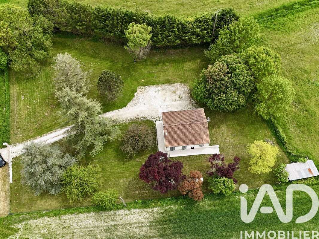 Photo 2 - Maison à GERMIGNAC