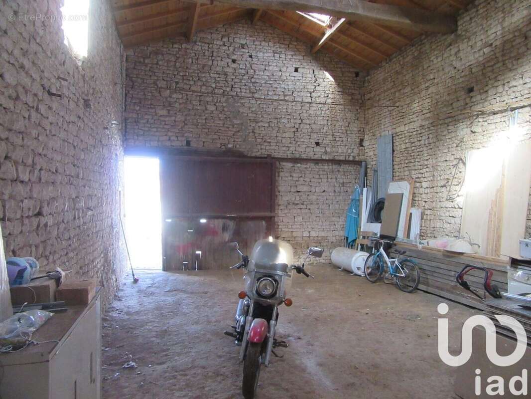 Photo 9 - Maison à FONTENAY-LE-COMTE