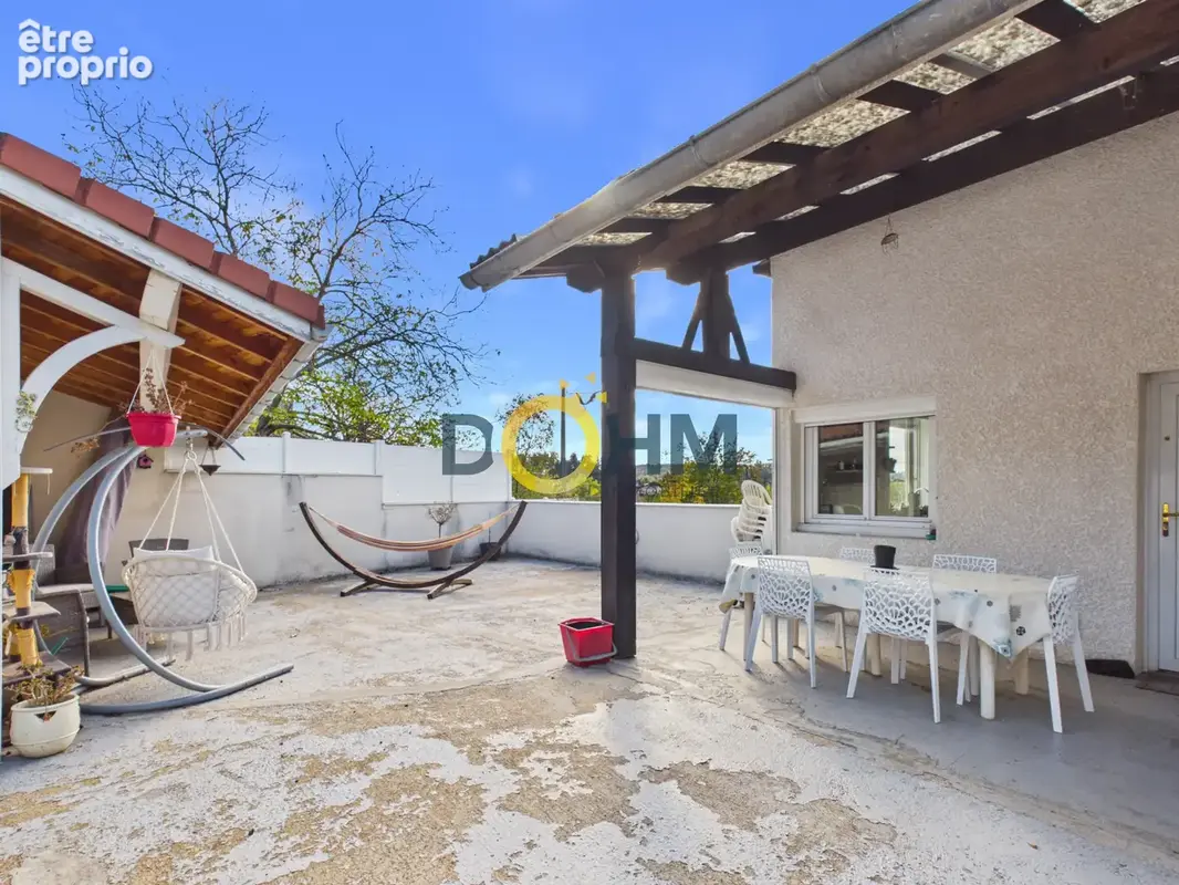 Maison familiale avec jardin, piscine et garages à Saint-Ferréol-d’Auroure - photo 17