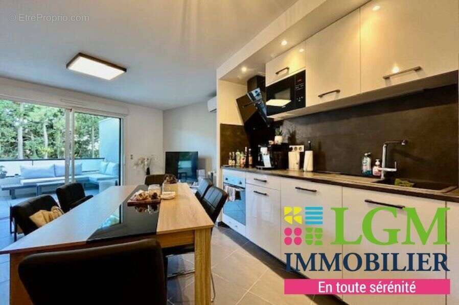 Appartement à LATTES