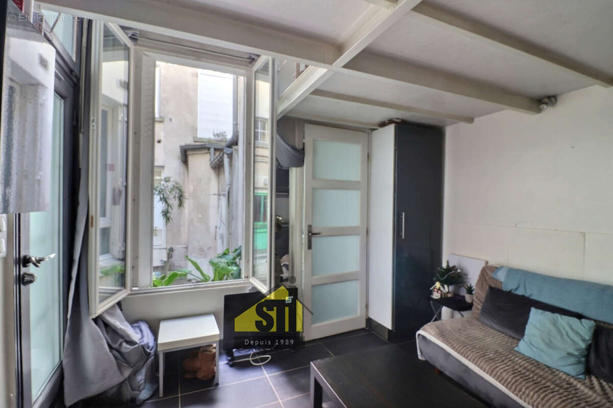 Appartement à PARIS-14E