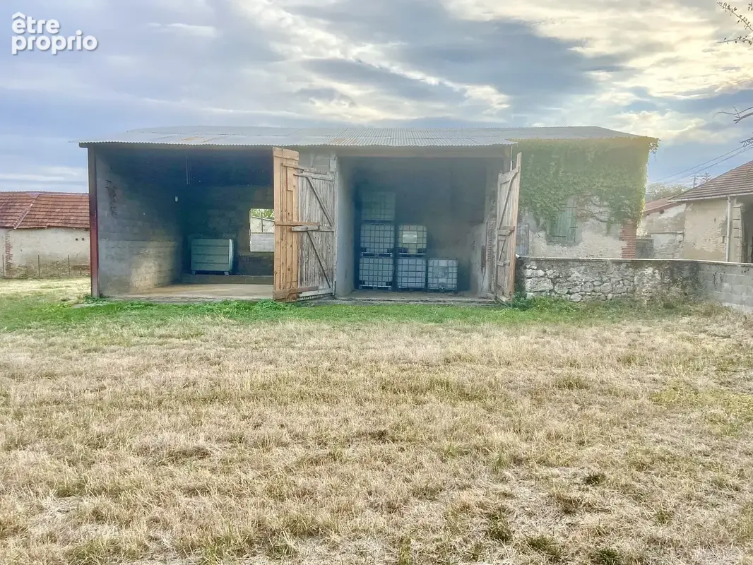 Ancienne maison vigneronne avec son cuvage cave et  dependances - photo 11