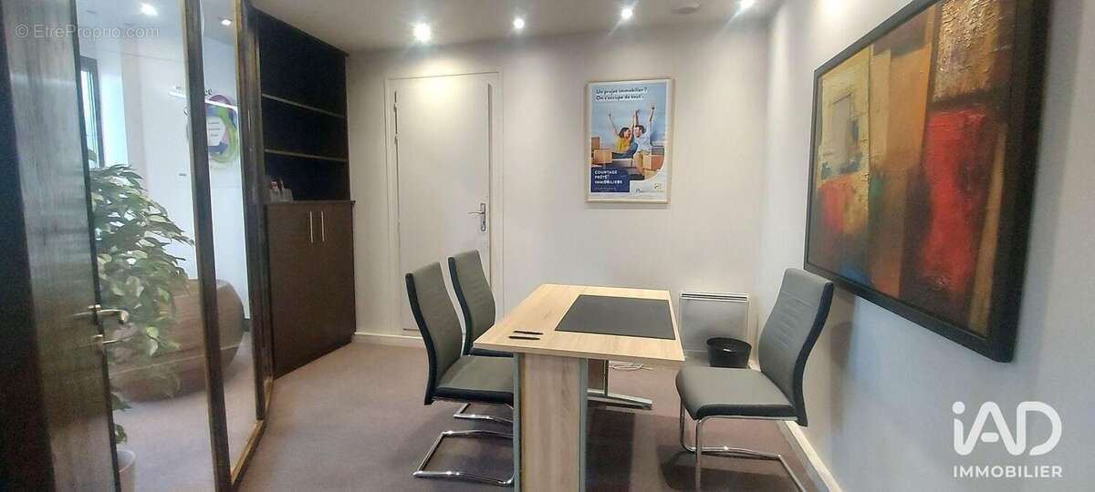 Photo 4 - Commerce à TALANGE