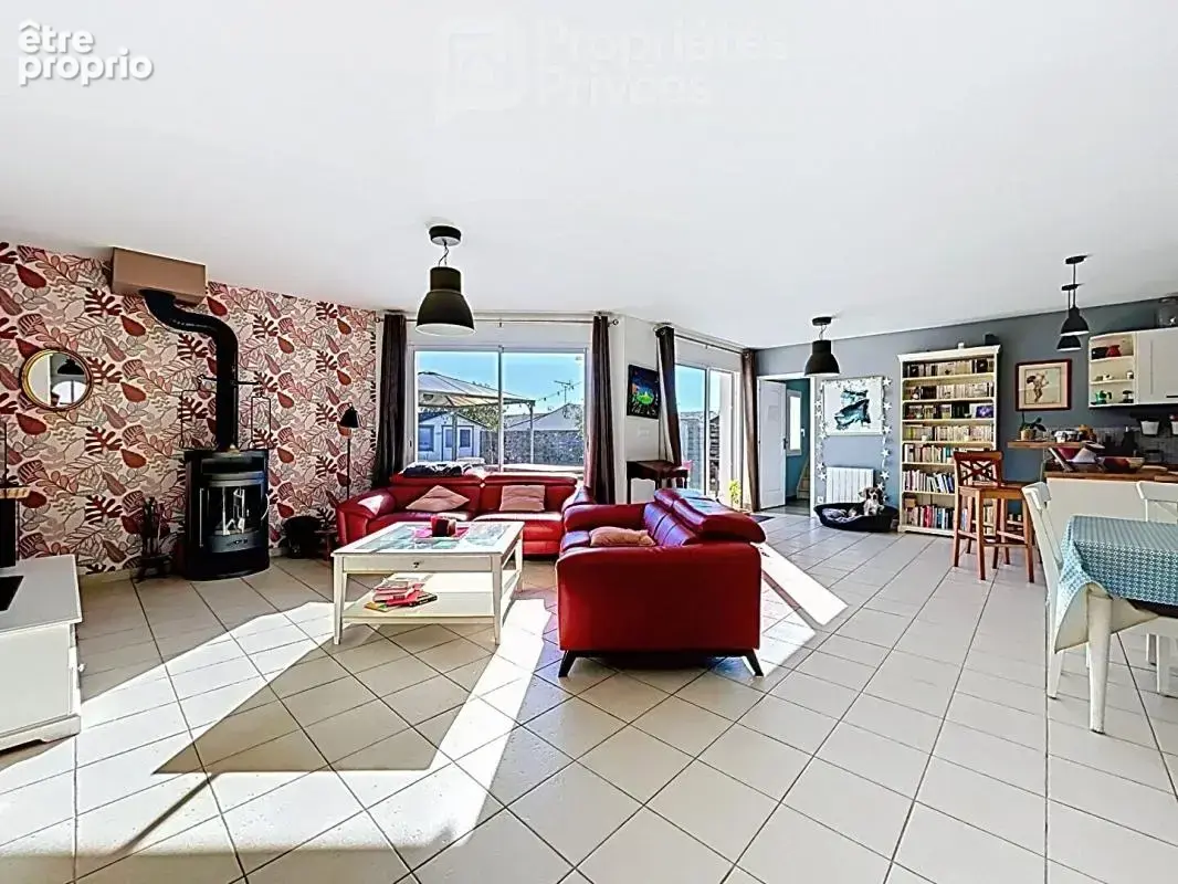 Maison prête à vivre 172 m2 - 5 chambres + bureau indépendant - piscine - garage - photo 4