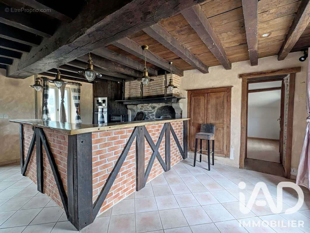 Maison 118 m² à Pouligny-Notre-Dame  - photo 2