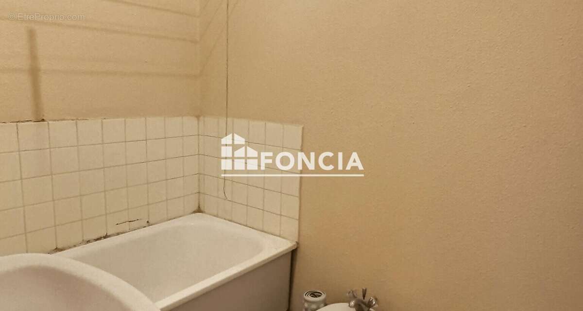 Appartement à rénover – Le Bama - photo 10