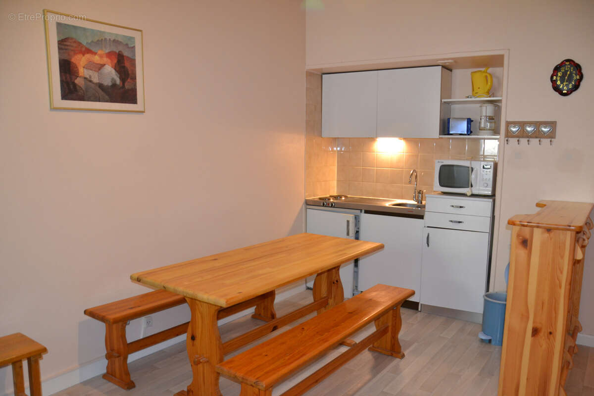 Spacieux studio de 35 m2 situé dans une belle résidence en centre-ville - photo 3