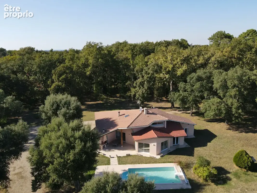 Photo Maison à Sainte-Maure-De-Peyriac au prix de 330 000€