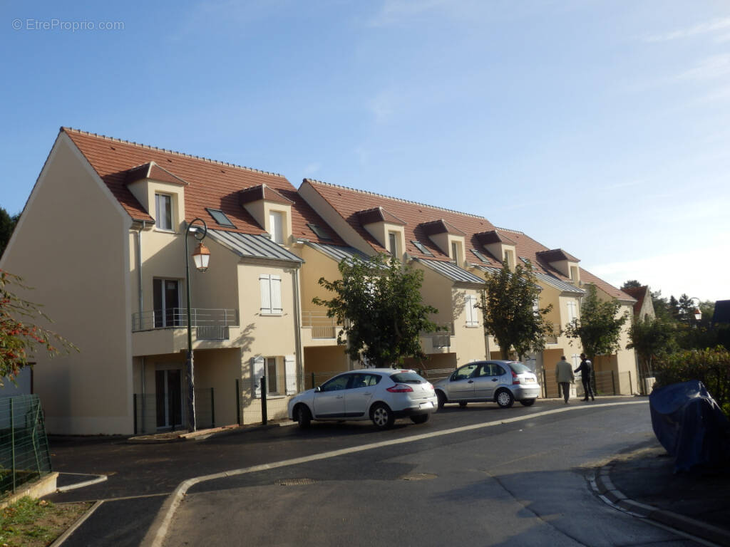 Appartement à VILLAINES-SOUS-BOIS