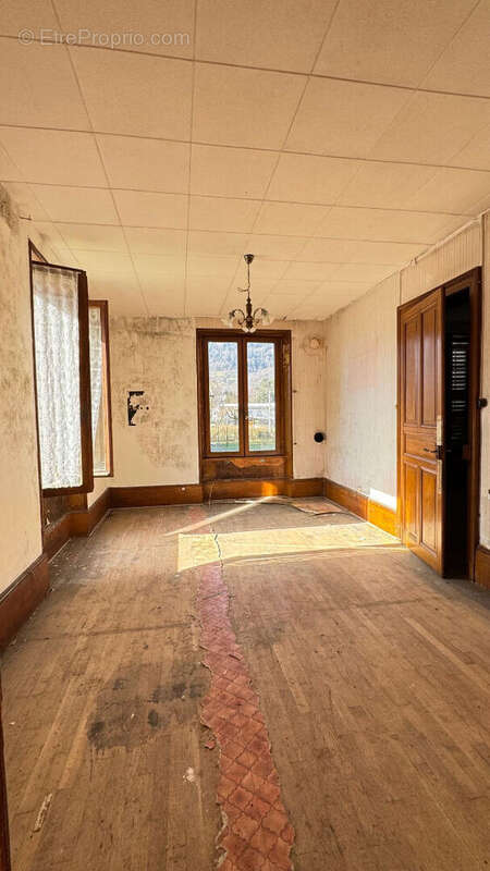 Maison à RUPT-SUR-MOSELLE