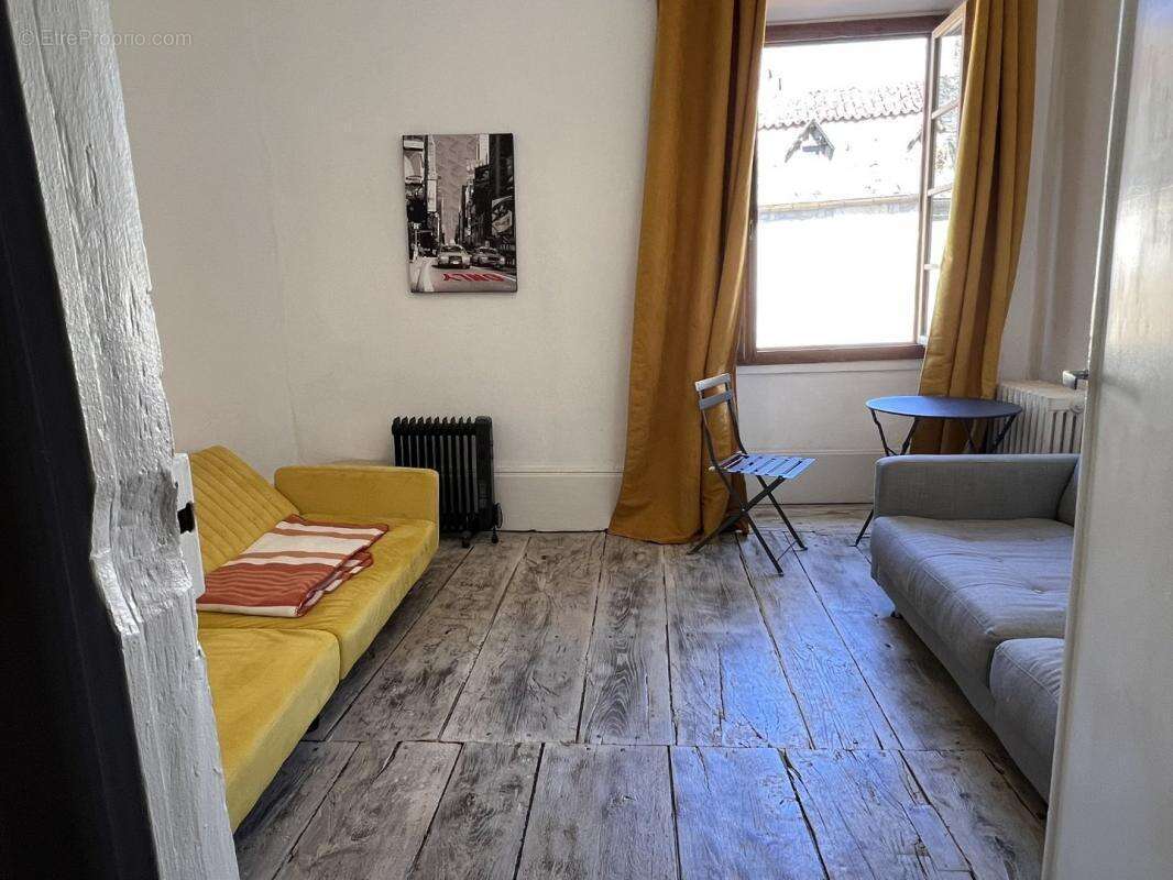 Maison à LACAPELLE-MARIVAL