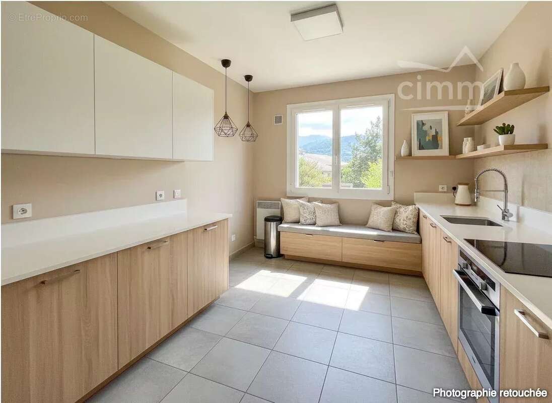 Appartement T4 de 98m² - Balcon et loggia - cave - vue - photo 8