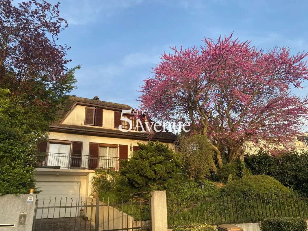 Maison à CHAMPIGNY-SUR-MARNE