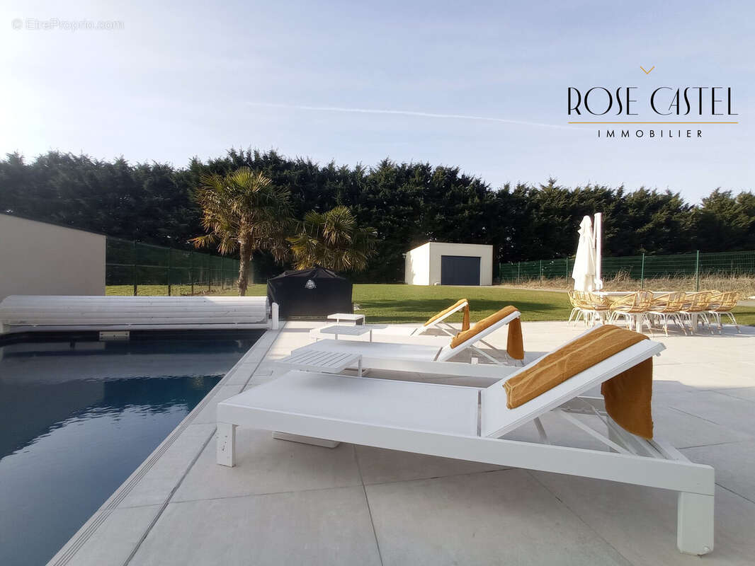 Maison à COURVILLE-SUR-EURE