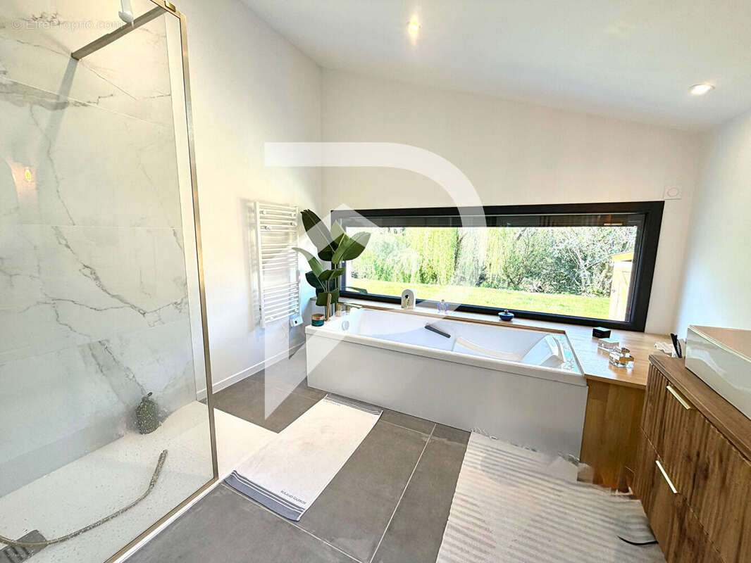 Maison à OS-MARSILLON