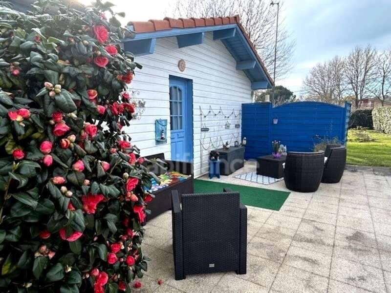 Maison à SAINTE-EULALIE-EN-BORN