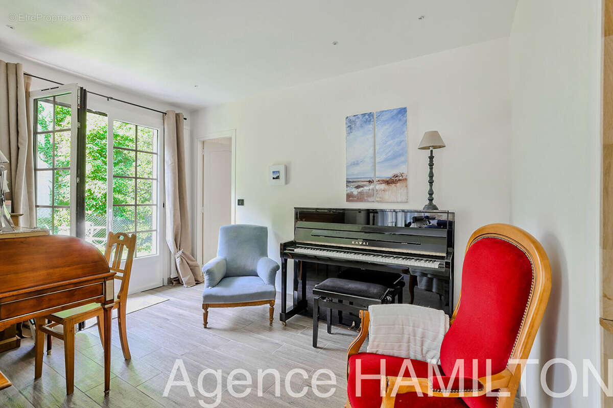 Maison familiale d'exception à l'Etang-La-Ville/ Marly-Le-Roi - photo 6