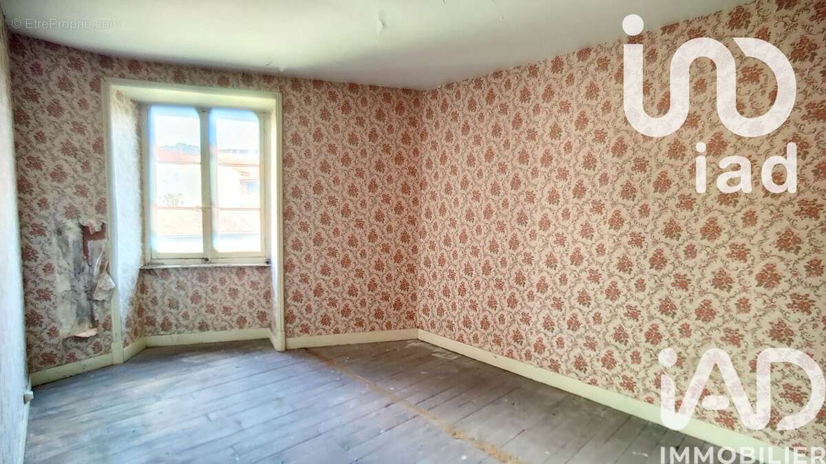 Photo 9 - Appartement à SAINT-JULIEN-MOLIN-MOLETTE