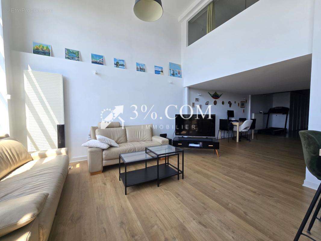 LOFT de 134 m2 avec balcon + 2 places de parking - photo 5