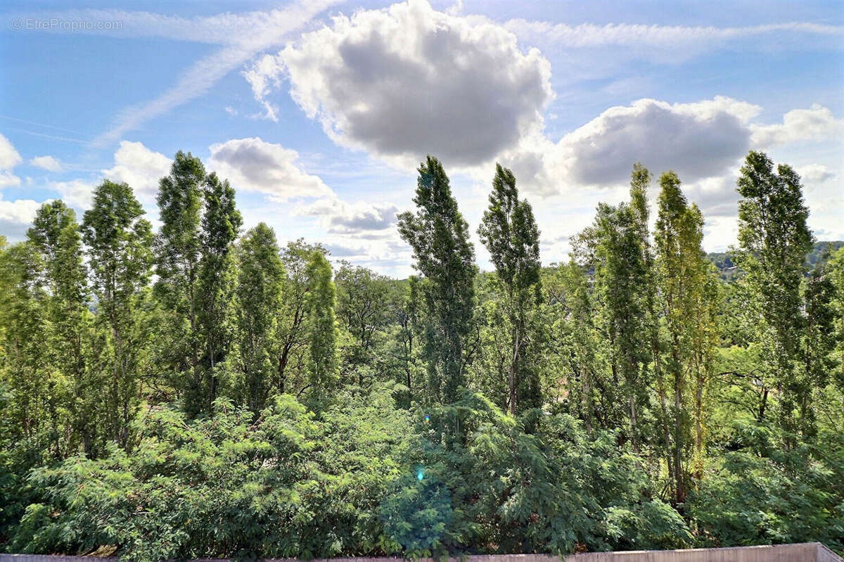 Appartement à MAREIL-MARLY