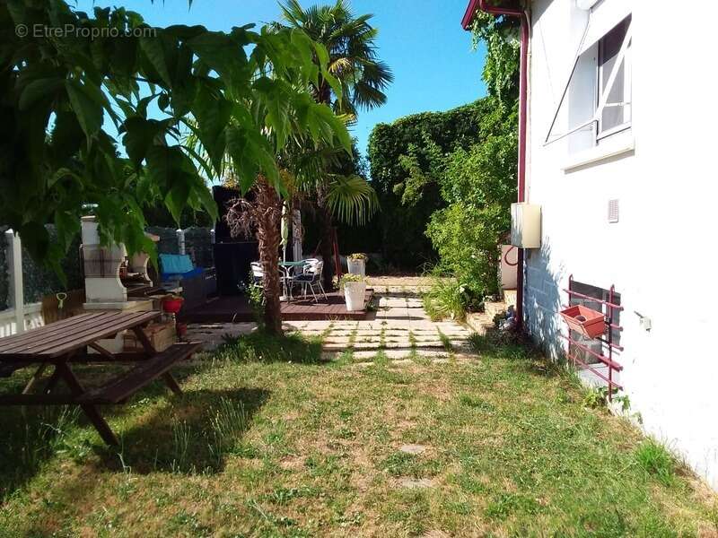 Maison à vendre 7 pièces SEMEAC (65) avec garage, cave, combles, terrain arboré? - photo 3