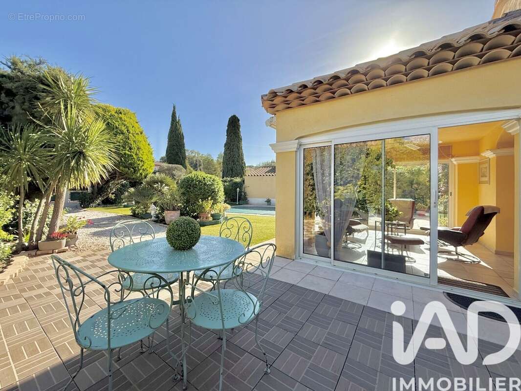 Photo 2 - Maison à SIX-FOURS-LES-PLAGES